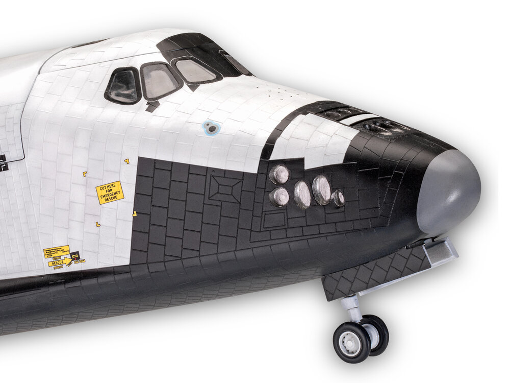 Revell 80-5673 40th Anniversary Space Shuttle 1:72 scale model 