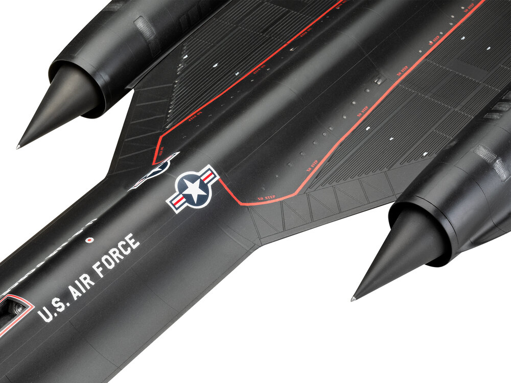 Revell 85-5720 SR-71A Blackbird 1:48 scale model airplane kit | Revell