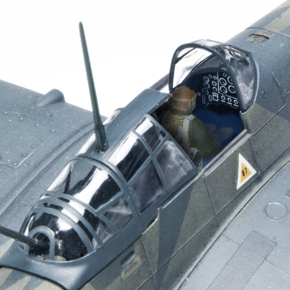 Revell 85-5270 Stuka Ju 87G-1 Tank Buster 1:48 scale model